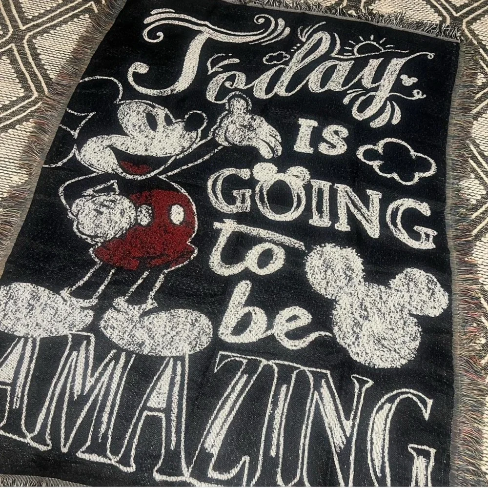 Disney Mickey Mouse‎ Throw Blanket 48